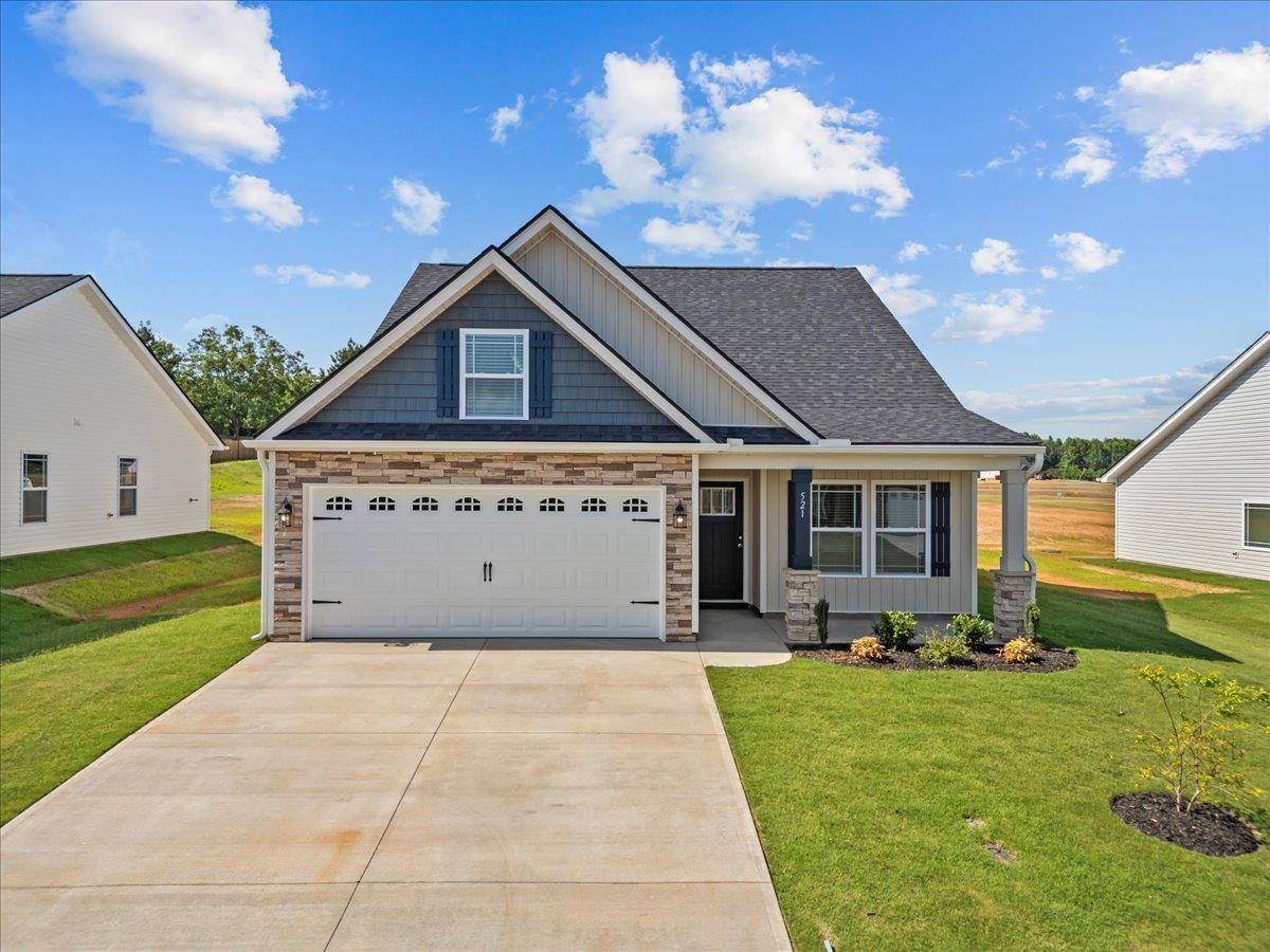 521 Adventure Isla Way,  Campobello,  SC 29322