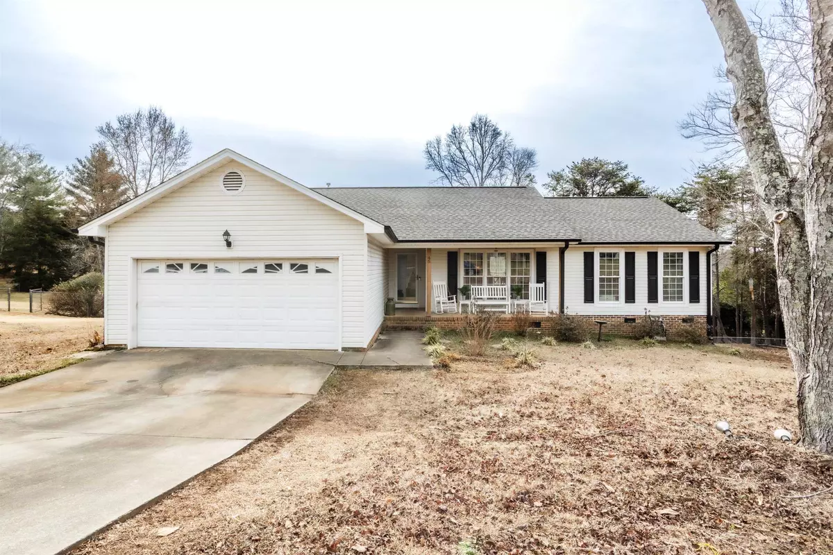 Greer, SC 29651,45 Rollingreen RD