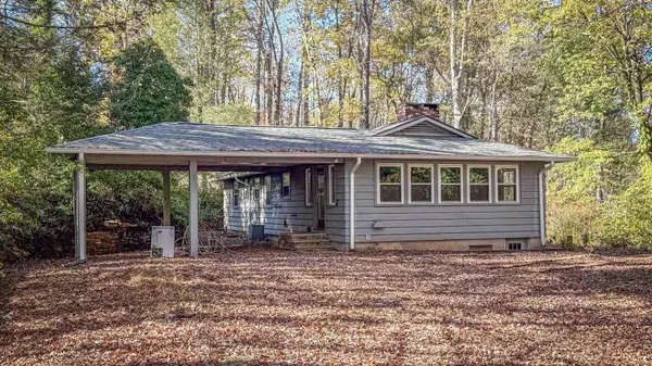 Landrum, SC 29356,522 Jervey RD