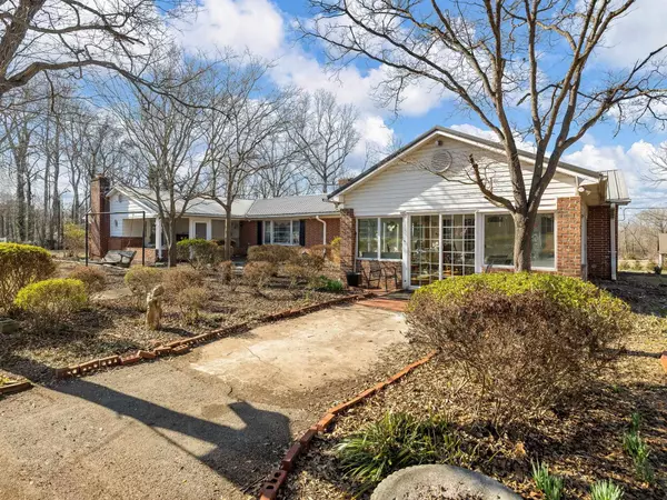 3046 E Main Street EXT, Spartanburg, SC 29307-1225
