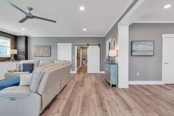 Surfside Beach, SC 29575,310 A N Ocean BLVD