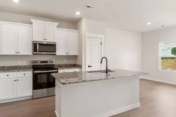 Moore, SC 29369,1224 Crested Iris ST