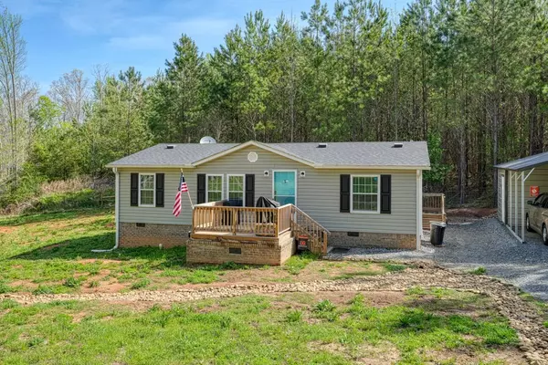 2399 Grace Chapel RD, Enoree, SC 29335
