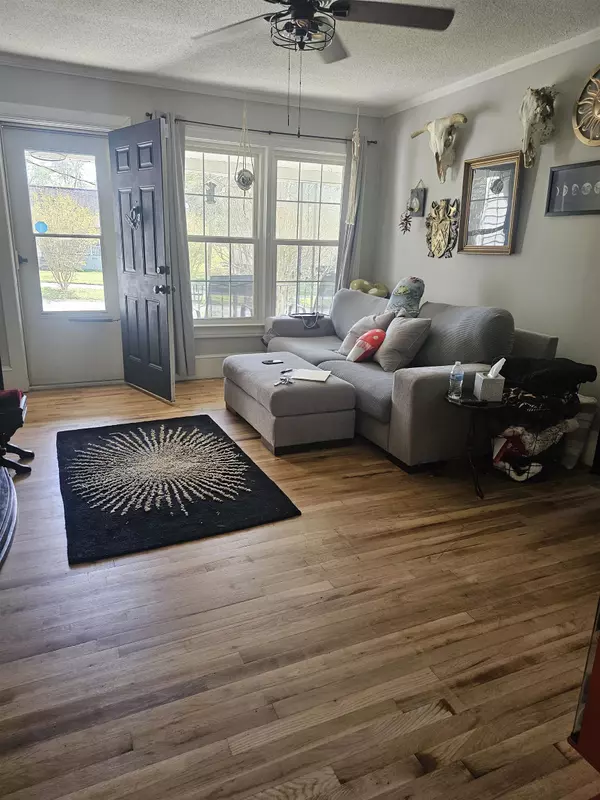 Chesnee, SC 29323,614 S Kentucky Ave