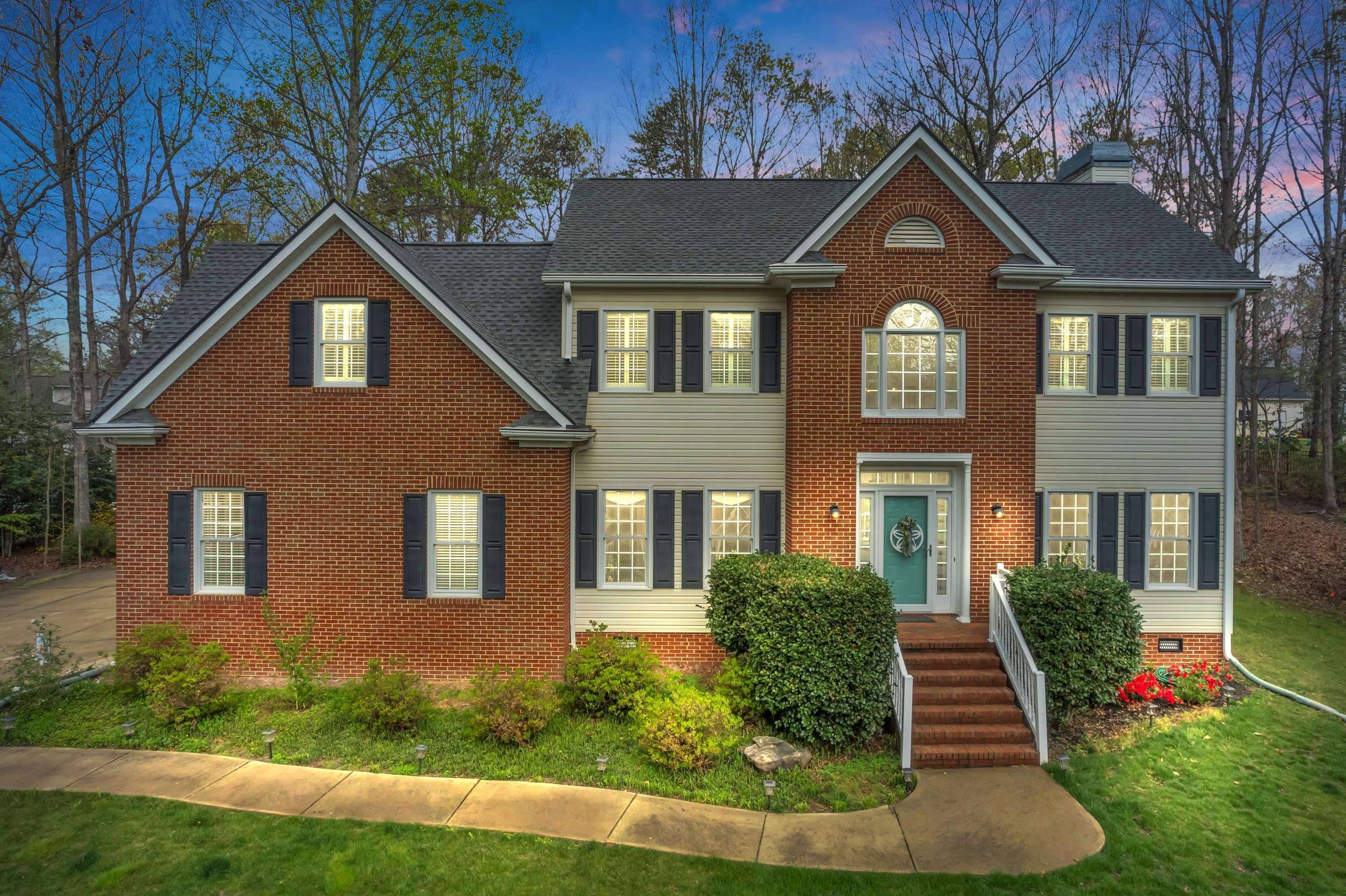 6 Clearwater CT, Taylors, SC 29687