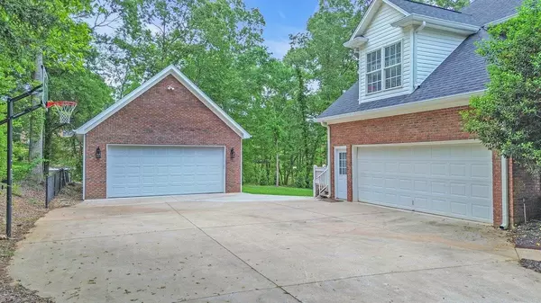 Moore, SC 29369,268 Antrim AVE