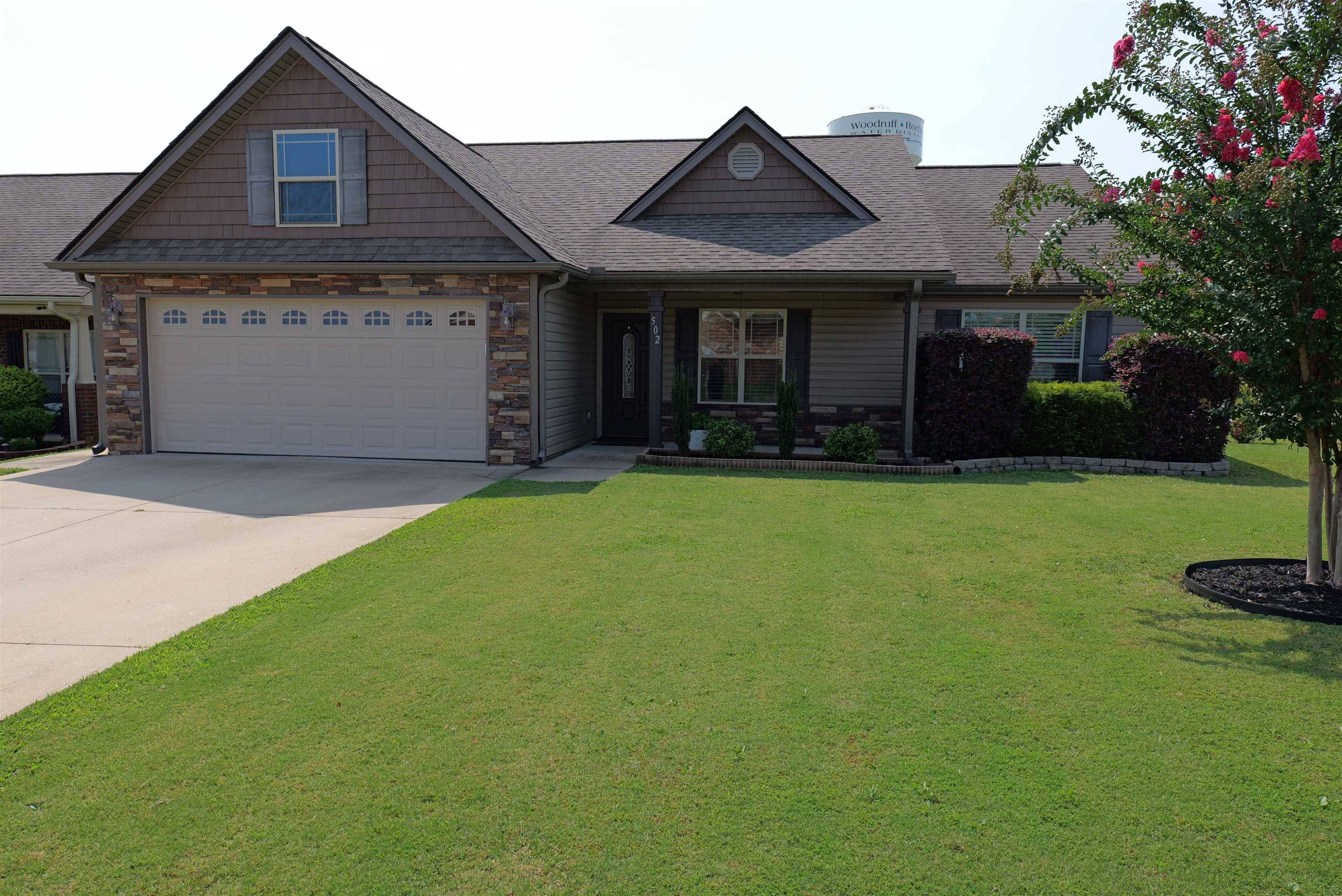 502 E Heatherstone LN, Roebuck, SC 29376