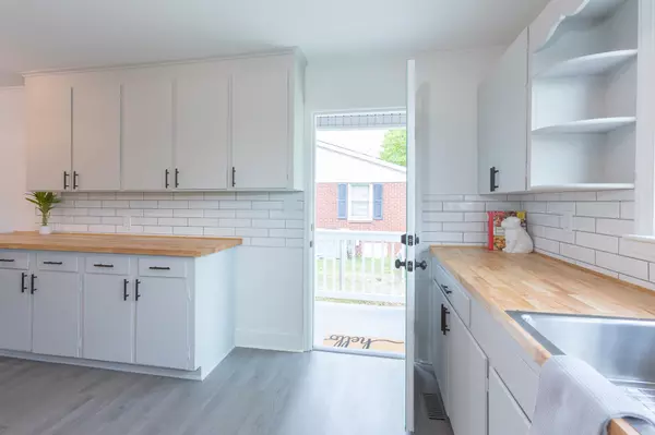 Gaffney, SC 29340,1108 S Johnson St