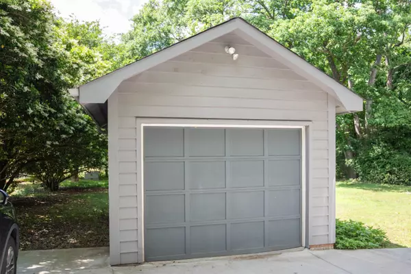 Moore, SC 29369-9203,154 Poplar Knoll Drive