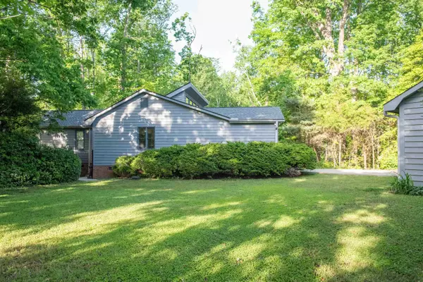 Moore, SC 29369-9203,154 Poplar Knoll Drive