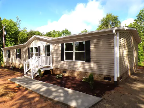 Chesnee, SC 29322,175 Hilltop RD