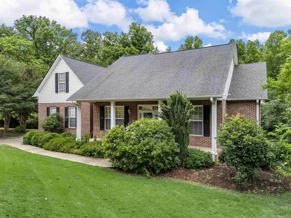 Moore, SC 29369,251 Saddlebrook DR