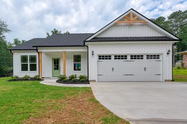 136 Anita DR,  Spartanburg,  SC 29302