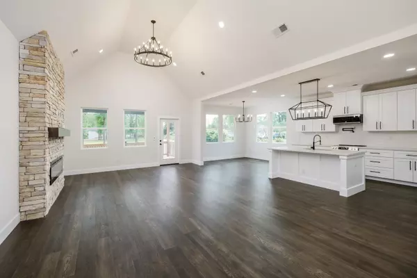 Wellford, SC 29385,44 Simmons ST