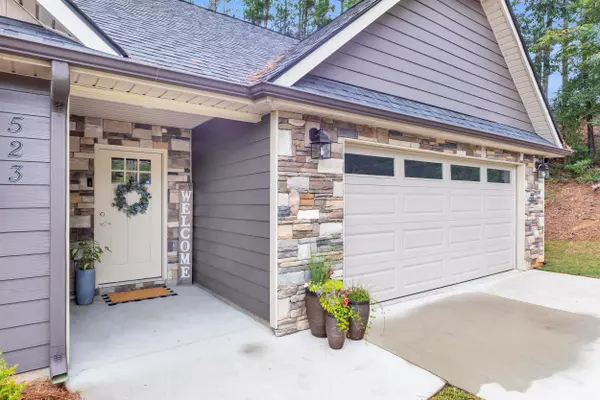 Inman, SC 29349,523 Treasure Cove