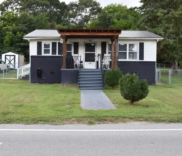 132 S Linda ST, Cowpens, SC 29330-9708
