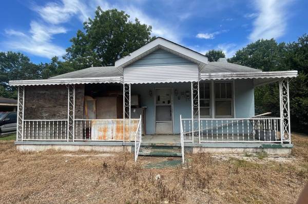 54 Lyman RD, Inman, SC 29349