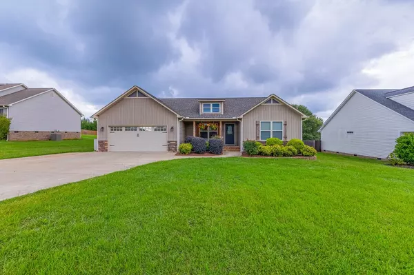 Inman, SC 29349,214 Lamp Post RD