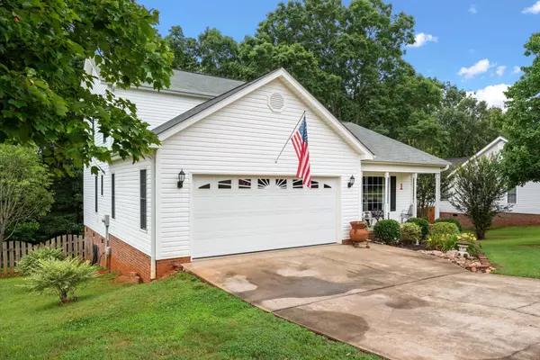 Taylors, SC 29687,111 Brooke Lee CIR