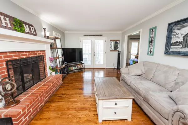 Roebuck, SC 29376-3300,746 Gatewood DR