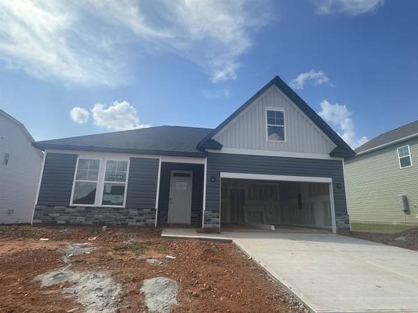 Wellford, SC 29385,914 Gibbons ST