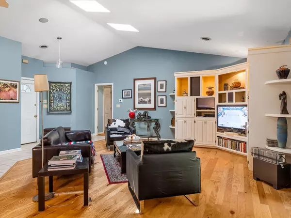 Landrum, SC 29356,1517 & 1519 Rutherford ST