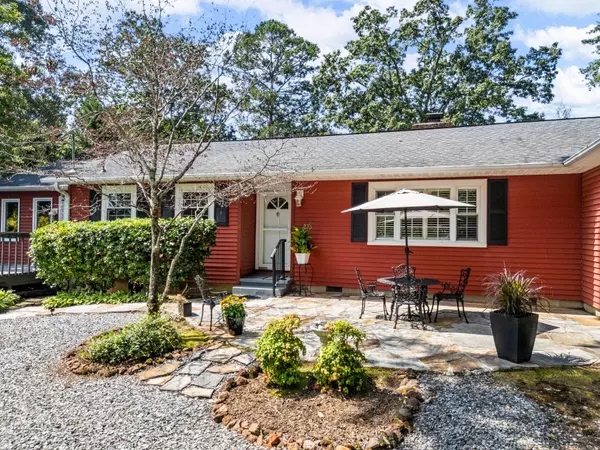 Landrum, SC 29356,233 W Durham ST