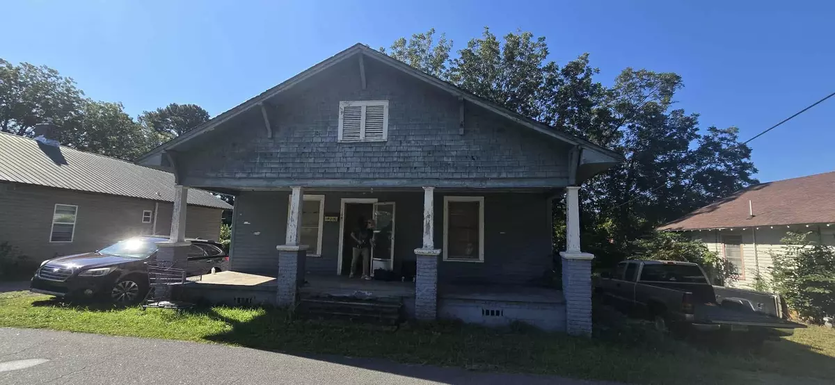 Gaffney, SC 29340,108 Washington AVE