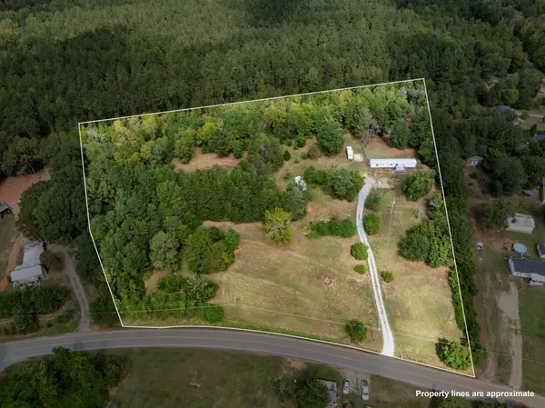 Woodruff, SC 29388,1723 Shaw RD