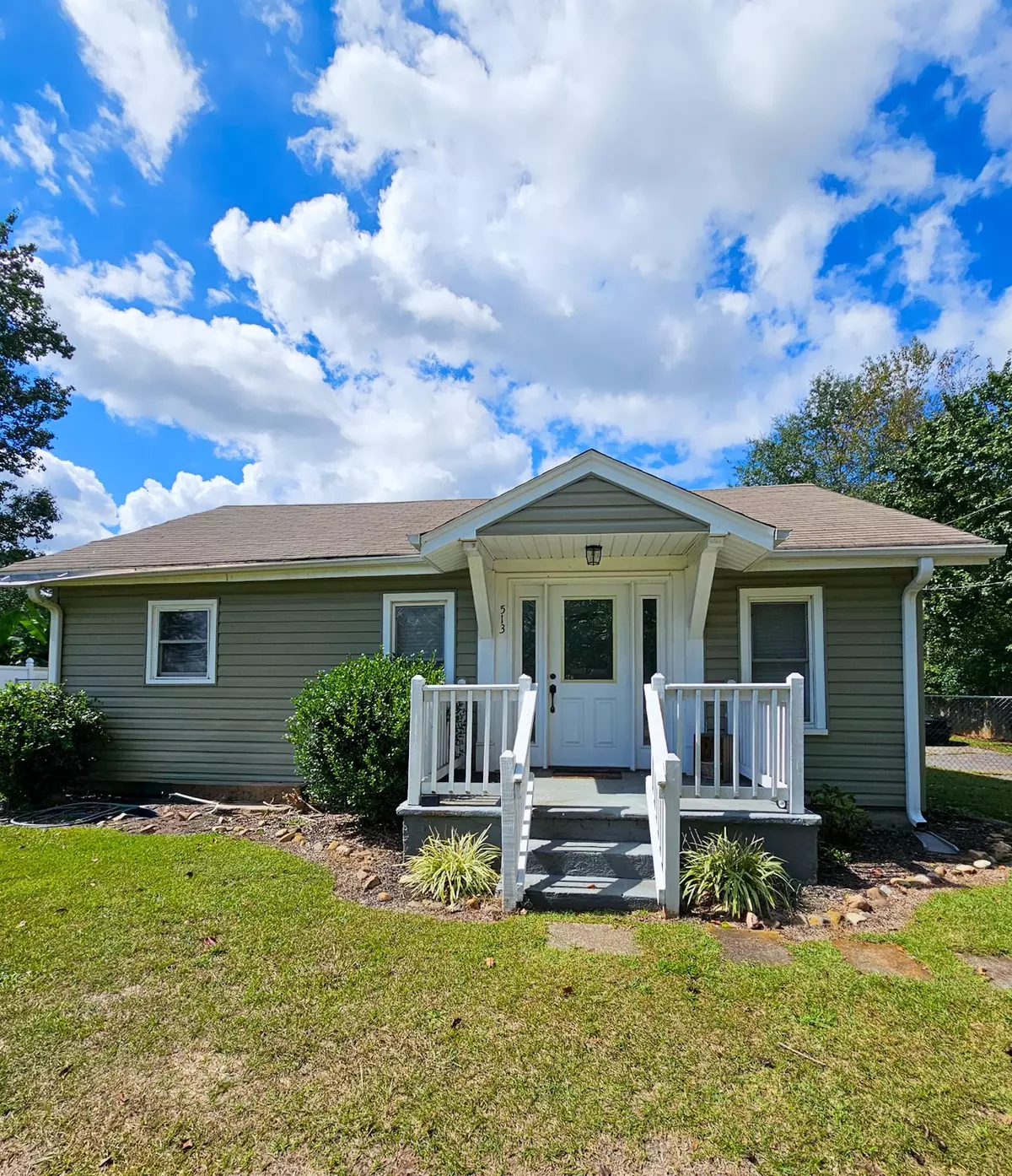 Boiling Springs, SC 29316,513 Rainbow Lake RD