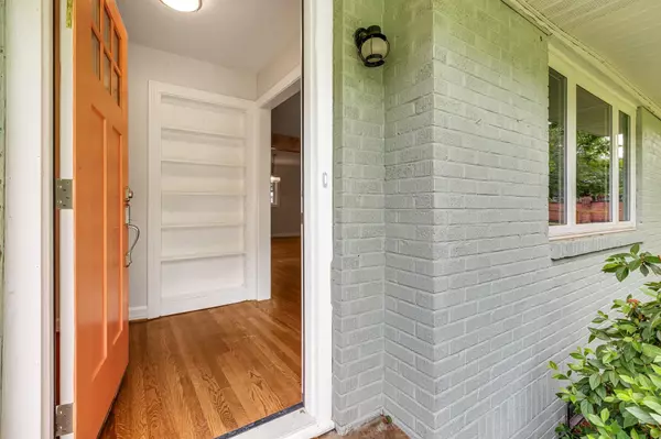 Greer, SC 29651,102 Muse CIR