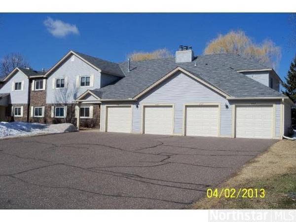 4345 Buckingham Court, Vadnais Heights, MN 55127