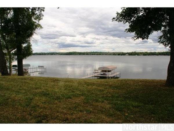 1875 Shoreline Boulevard, MN 55379