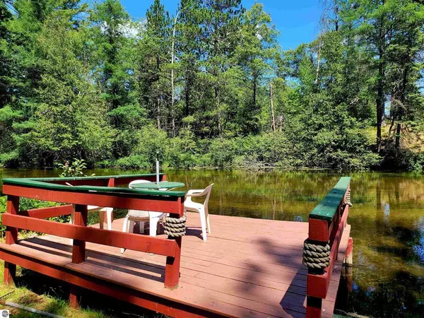 Grayling, MI 49738,15604 SE Riverview RD Road