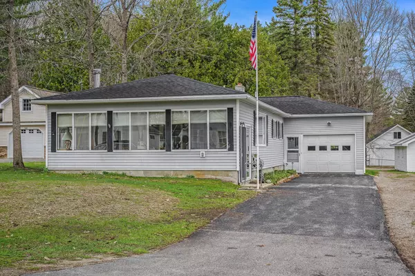 Mullett Lake, MI 49761,7497 Mullett Lake RD Road