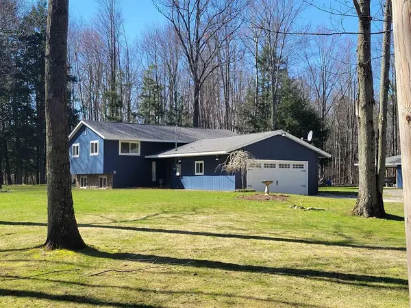 535 E Howard RD Road, Beaverton, MI 48612