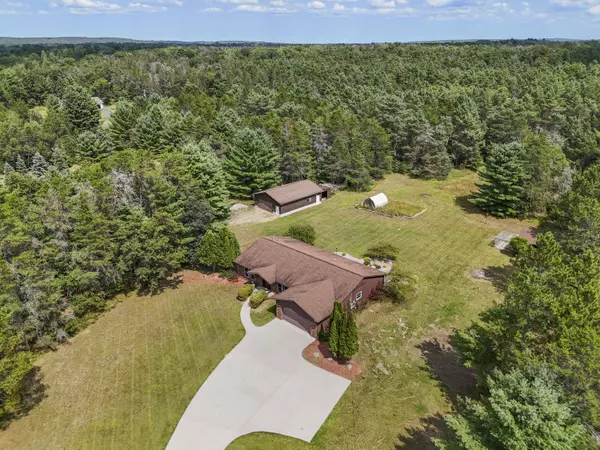 Roscommon, MI 48653,11770 Lancewood DR Drive