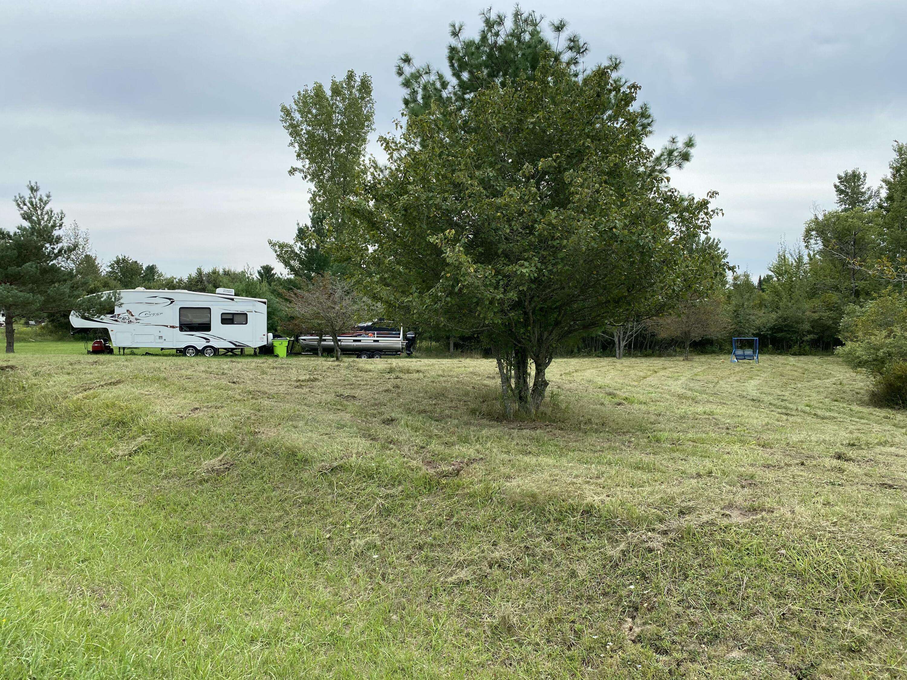 17 Colchester WAY Way,  Gladwin,  MI 48624