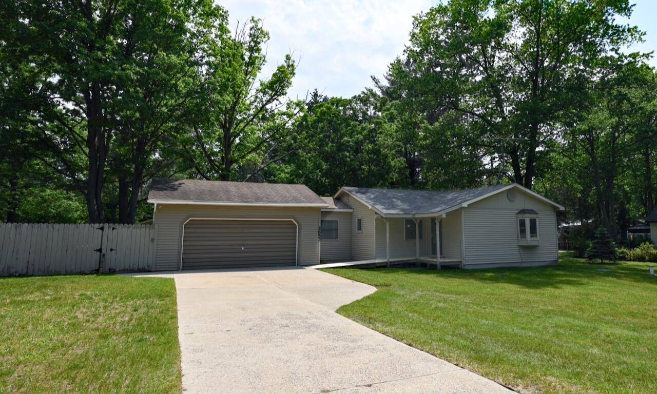 2653 Candlewood DR Drive, Roscommon, MI 48653