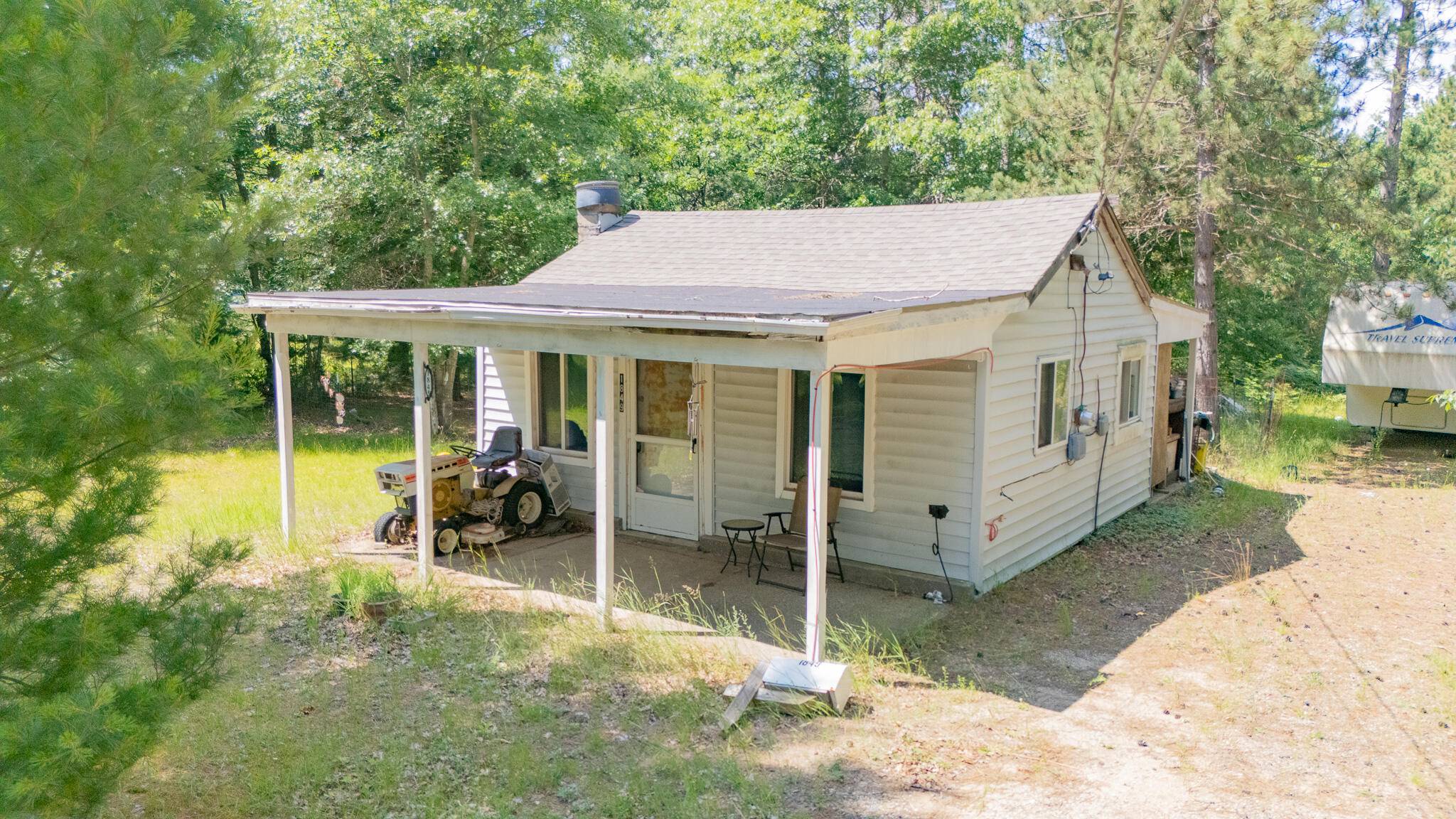 1849 E Pioneer RD Road, Roscommon, MI 48653