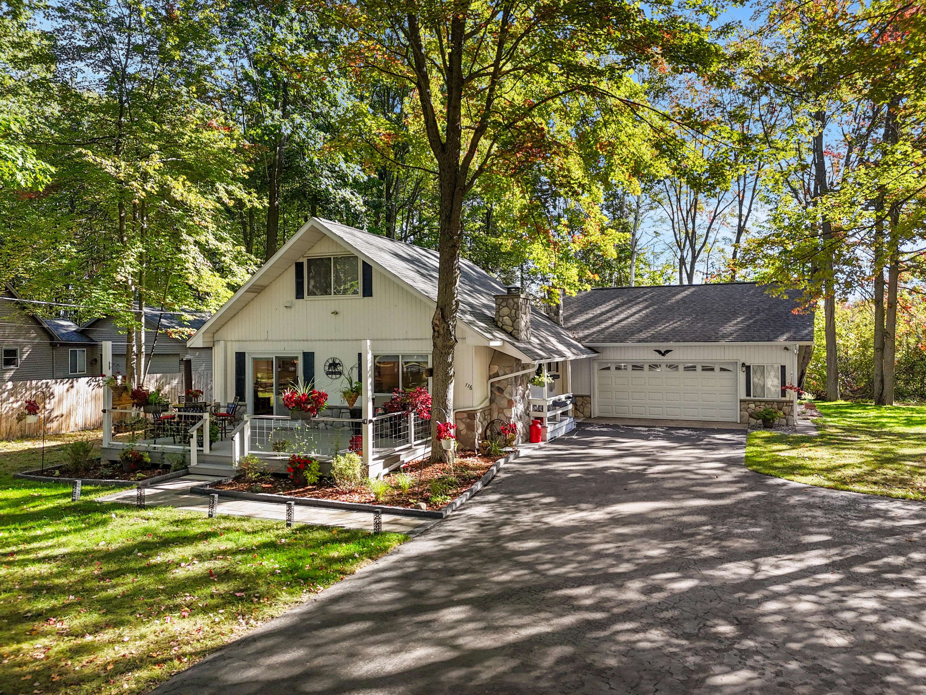 116 Seneca TRL Trail, Prudenville, MI 48651