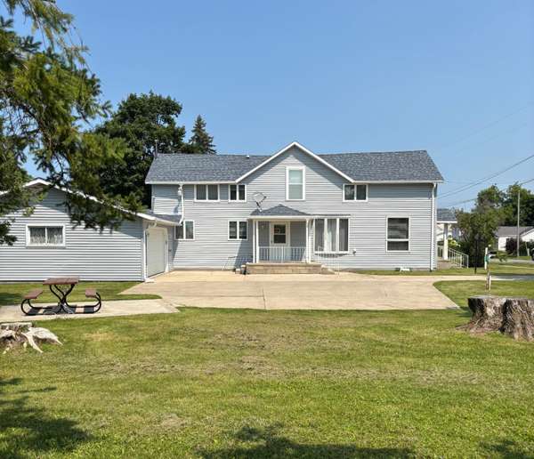 209 Duncan AVE Avenue, Cheboygan, MI 49721