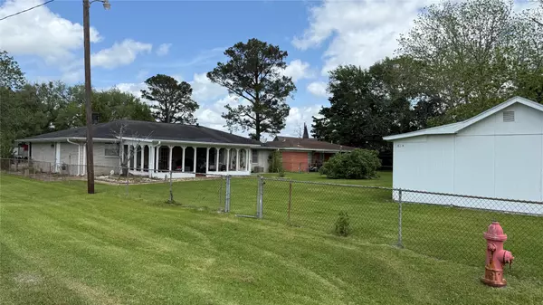 Winnie, TX 77665,137 Ogden RD