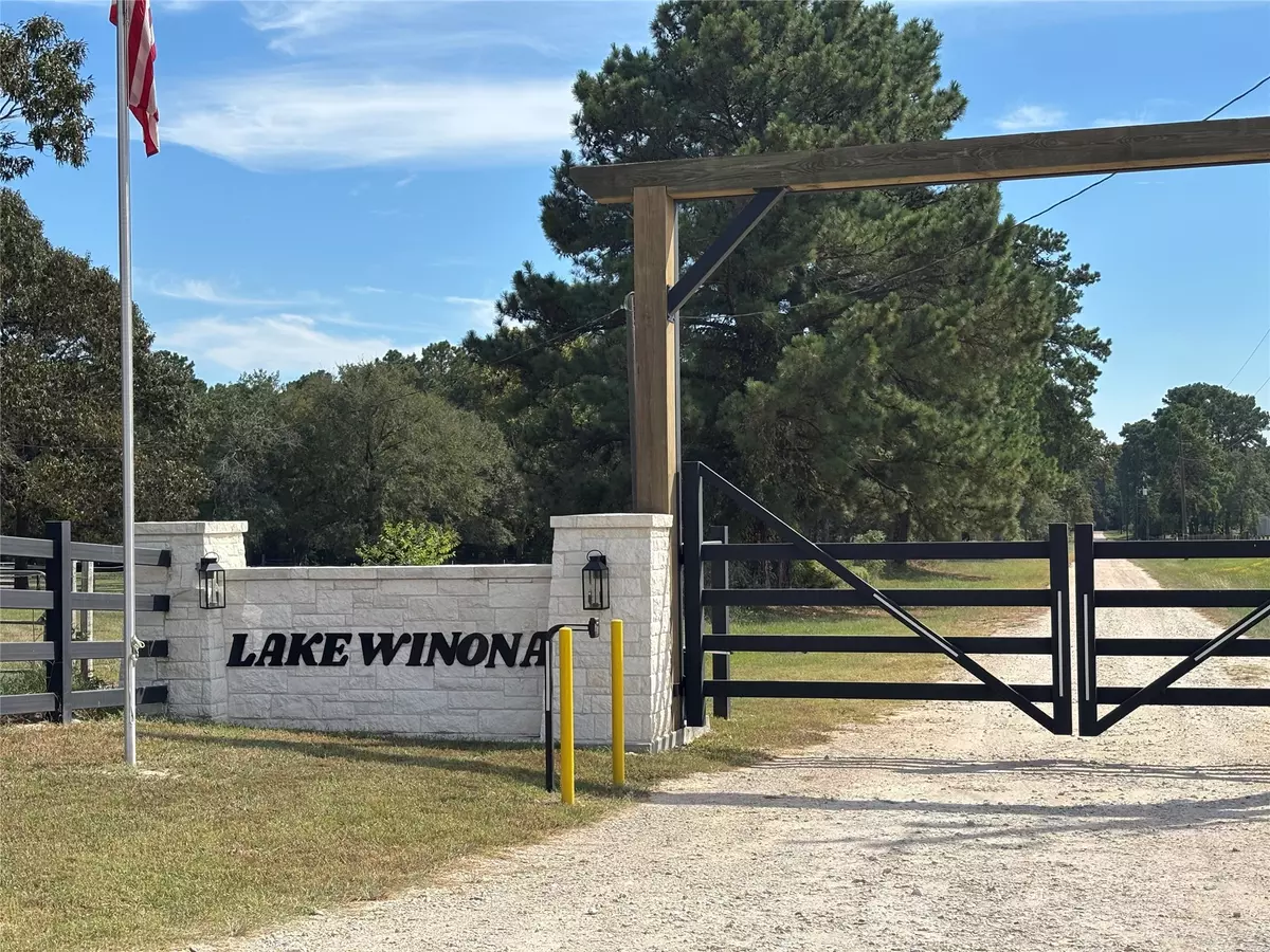 Navasota, TX 77868,5324 Winona LN