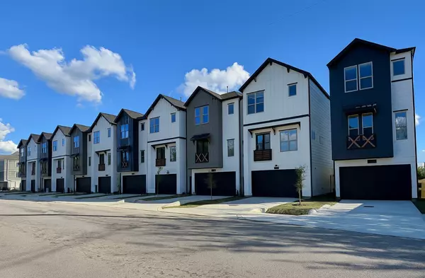 7811 Amelia RD #B, Houston, TX 77055