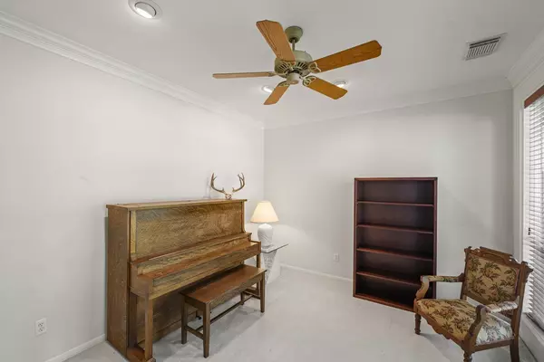 Sugar Land, TX 77478,2446 Plantation Bend DR