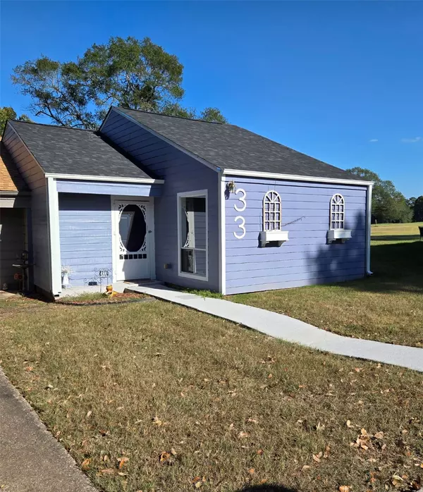 33 Driving Range LN, Trinity, TX 75862