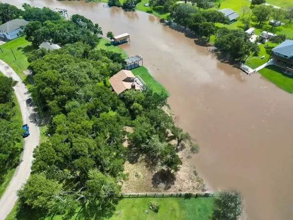 Sargent, TX 77414,1163 Private Road 652