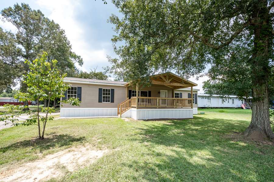 93 County Road 4020, Dayton, TX 77535