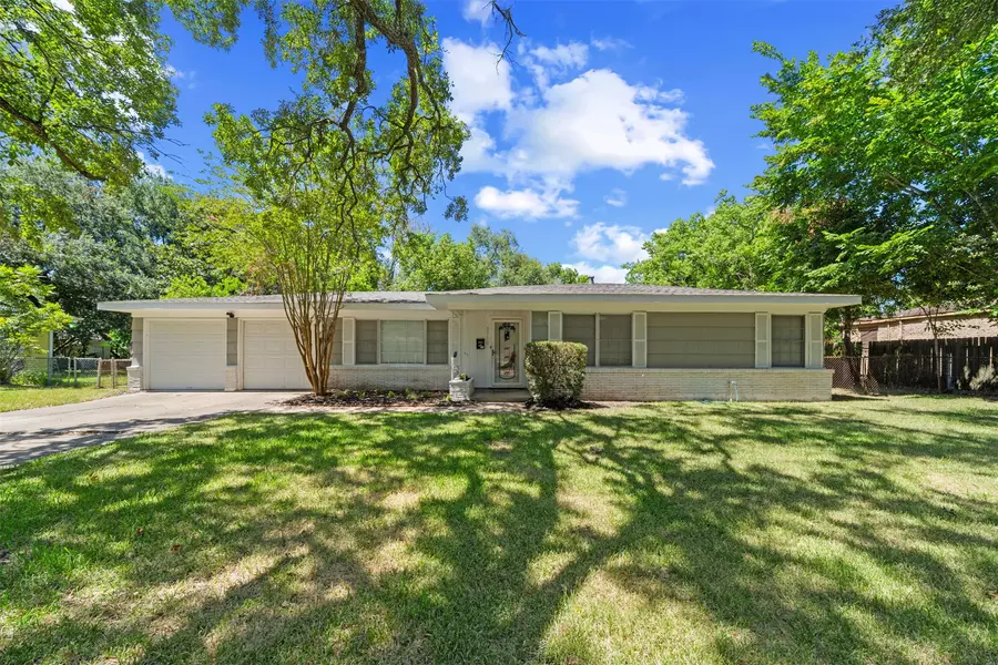 2310 Pecos ST, La Marque, TX 77568